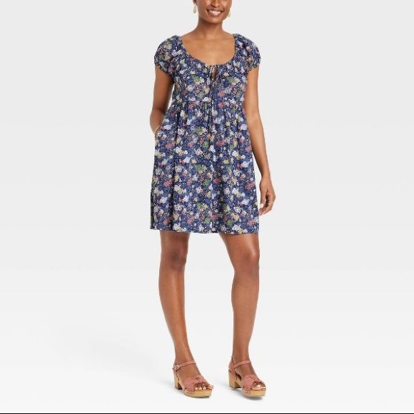 Universal Thread™ Women's Puff Short Sleeve Day Dress - Nancy Blue Floral - Picture 2 of 4